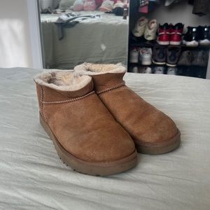 UGGS Boots Chesnut